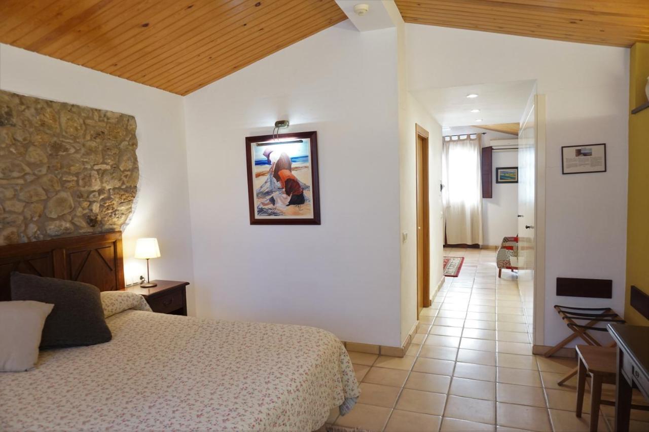 La Sala De Camos Hotel Exterior photo