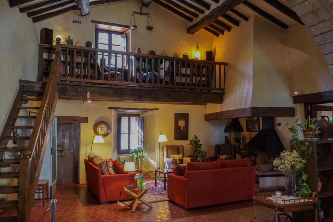 La Sala De Camos Hotel Exterior photo